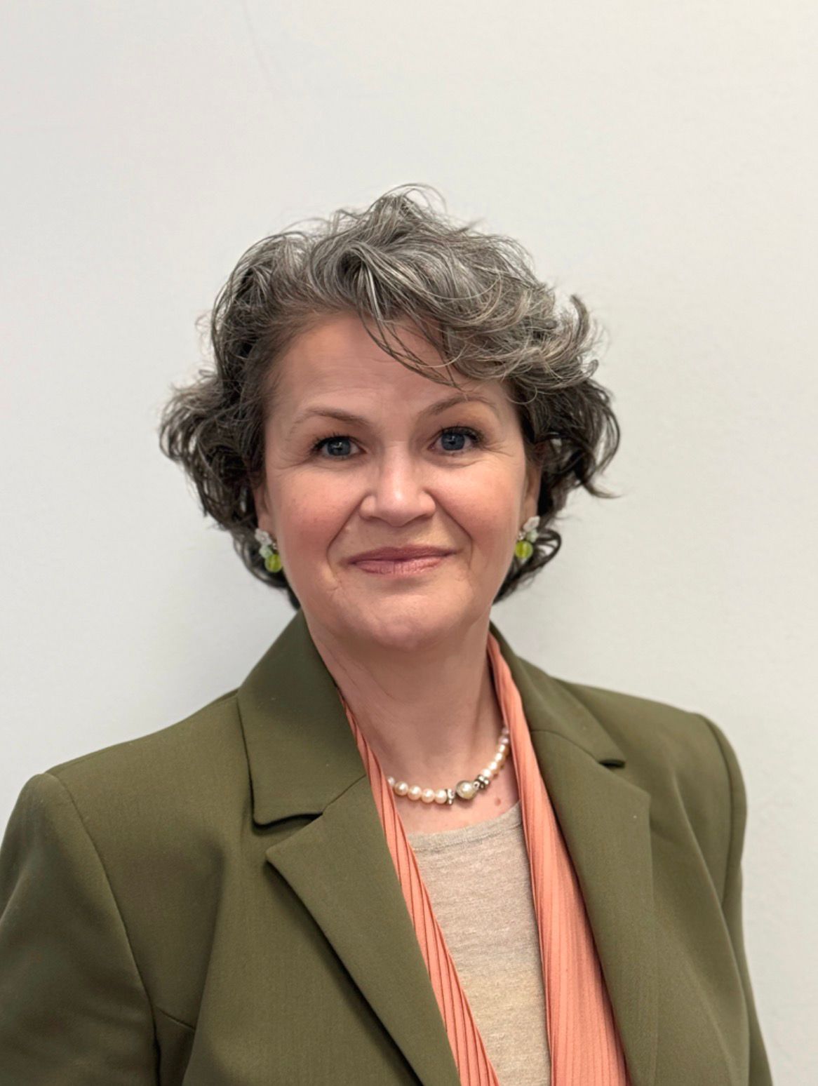 Doç. Dr. Mümine SOYTÜRK